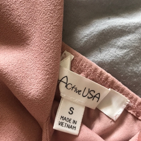 Peach romper - Picture 2 of 3